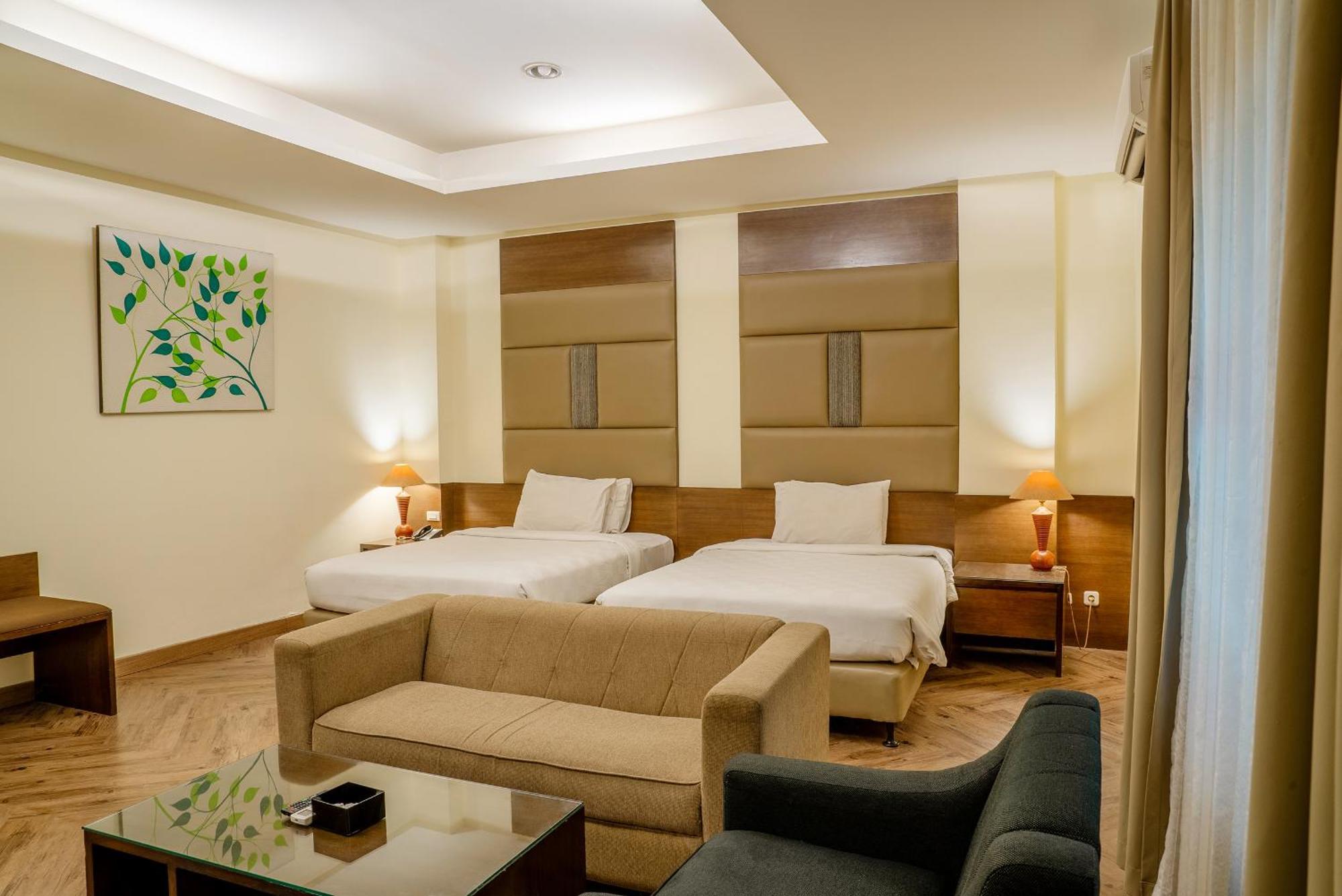Hotel Alia Cikini Jakarta Exterior foto