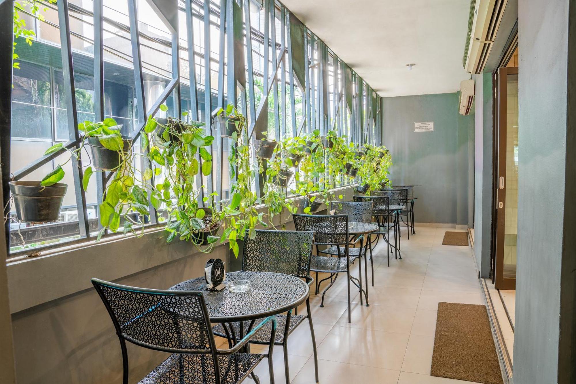 Hotel Alia Cikini Jakarta Exterior foto